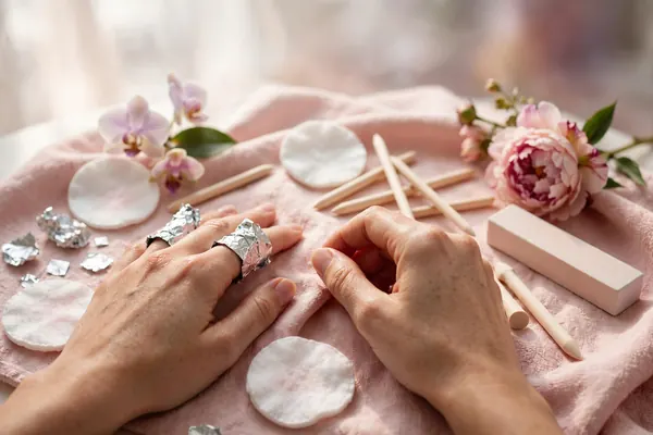 Gel polish removal
